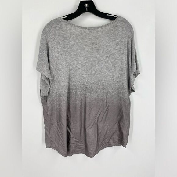 Chaus Sport Scoop Neck Short Sleeve Dipped Color Blouse size L - Picture 3 of 4